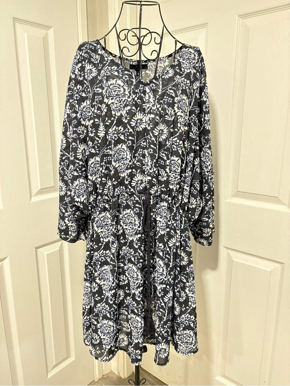 ellos Plus Size Navy & White Floral Mid-Long Sleeve Tunic